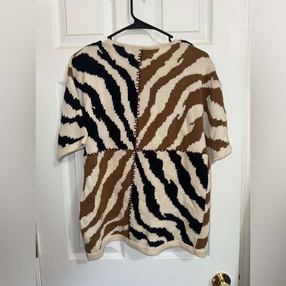 Vintage Brown & Black Zebra Print Short Sleeve Sweater with Shoulder Pads - Picture 5 of 6